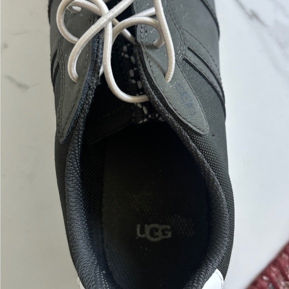 Ugg ReTrainer Women’s Forest Night Sneaker Size 8.5 Athleisure Travelcore - Picture 7 of 7